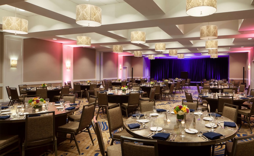 Hilton Boston Back Bay — Restaurant & bars in Boston, Massachusetts