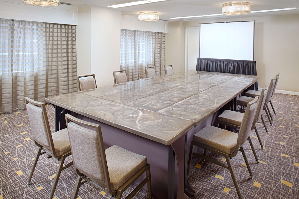Hilton Boston Back Bay — Hotel building in Boston, Massachusetts