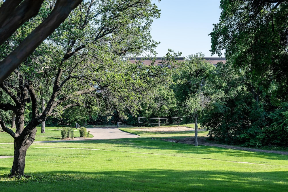 Hilton Lakes at DFW Airport North — Sports & recreation in Grapevine, Texas