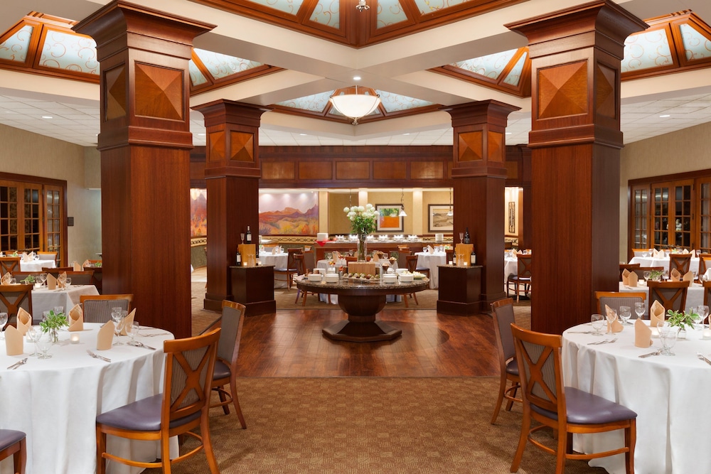 Hilton Lakes at DFW Airport North — Restaurant & bars in Grapevine, Texas
