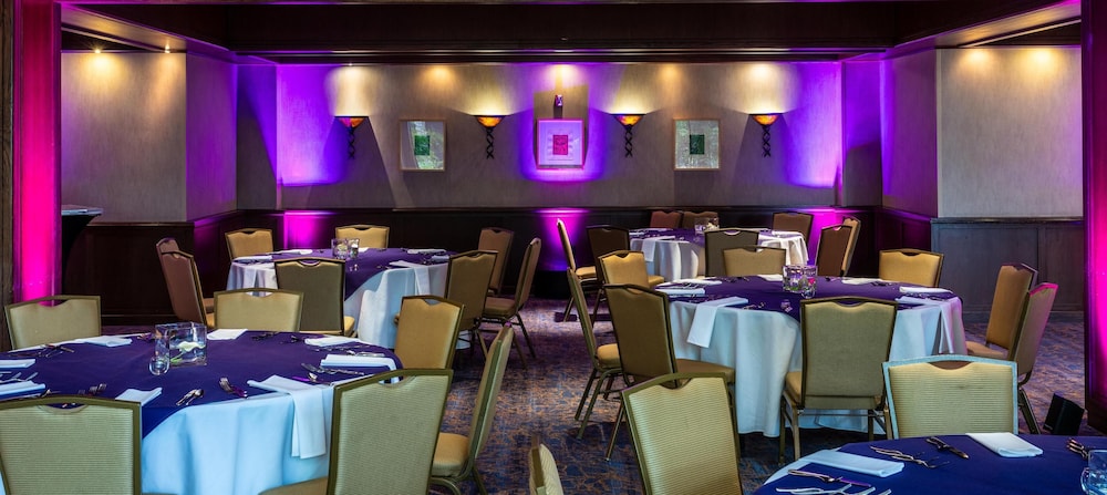 Hilton Lakes at DFW Airport North — Restaurant & bars in Grapevine, Texas