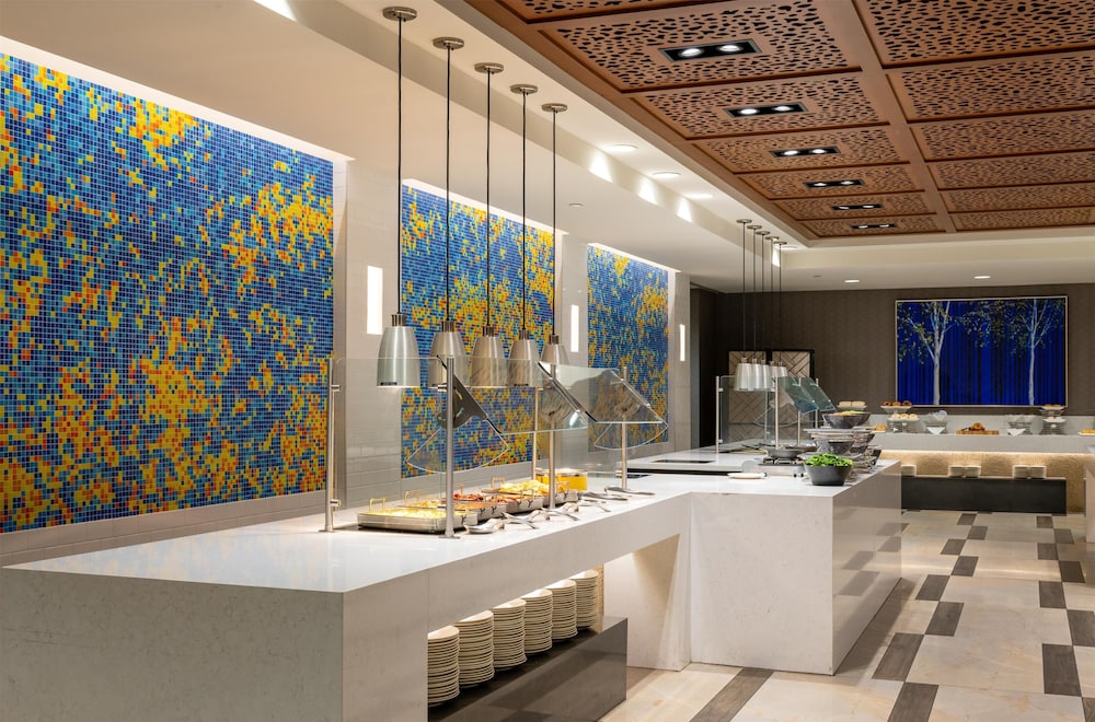 Hilton Lakes at DFW Airport North — Restaurant & bars in Grapevine, Texas