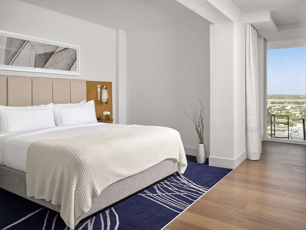 Hilton Fort Lauderdale Marina — Hotel rooms in Fort Lauderdale, Florida