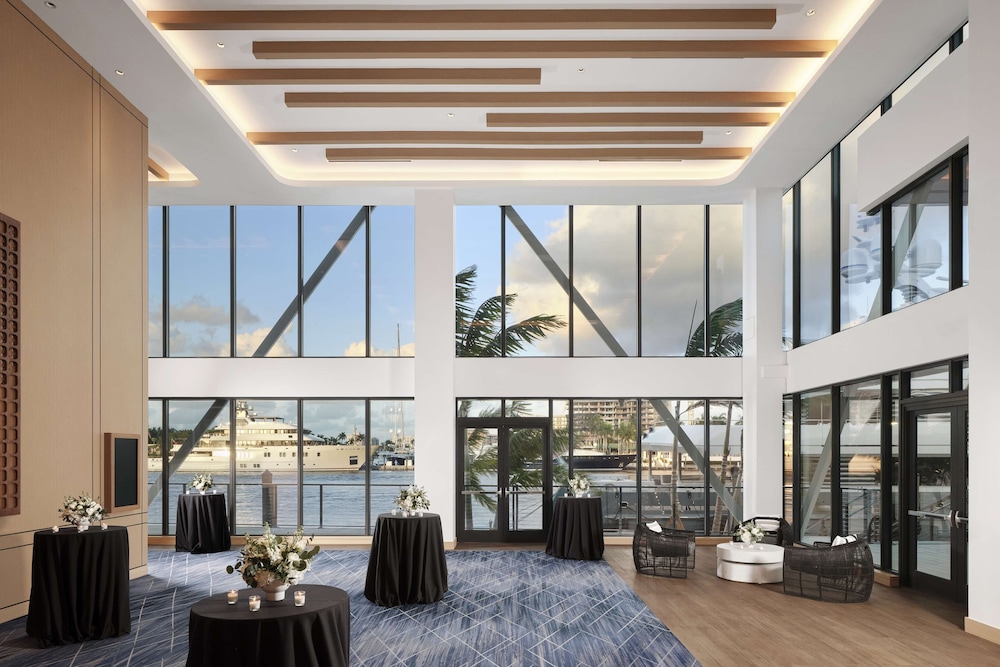 Hilton Fort Lauderdale Marina — Hotel building in Fort Lauderdale, Florida