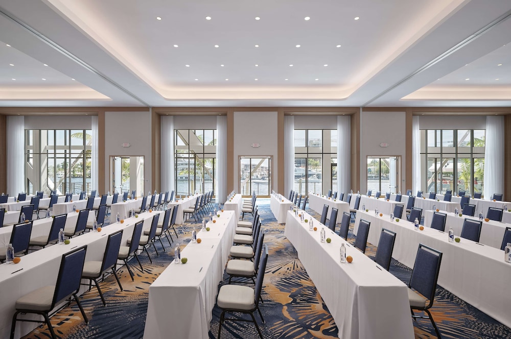 Hilton Fort Lauderdale Marina — Restaurant & bars in Fort Lauderdale, Florida