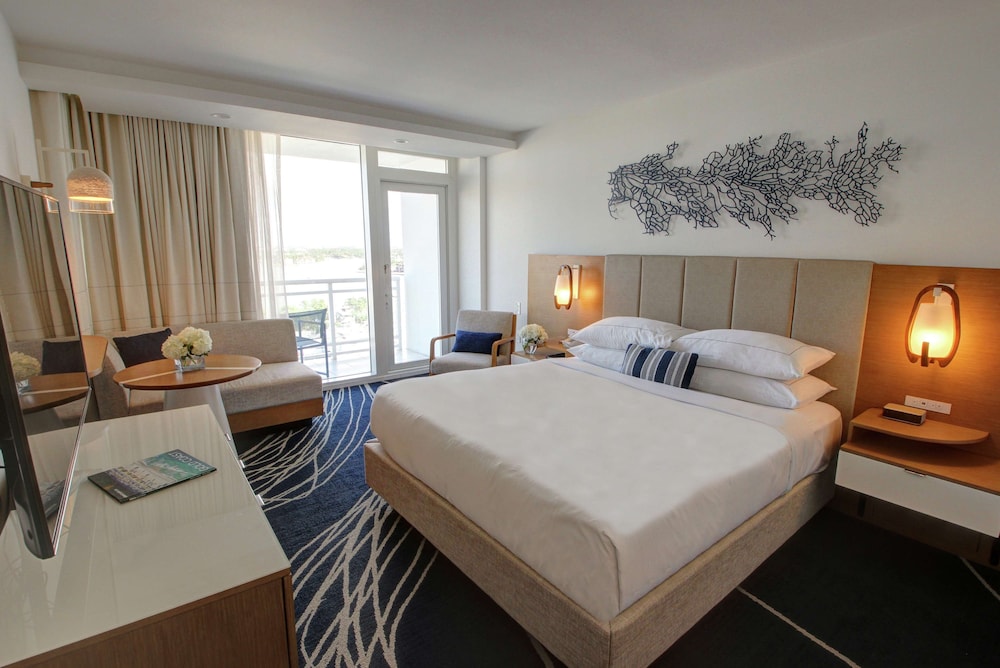 Hilton Fort Lauderdale Marina — Hotel rooms in Fort Lauderdale, Florida