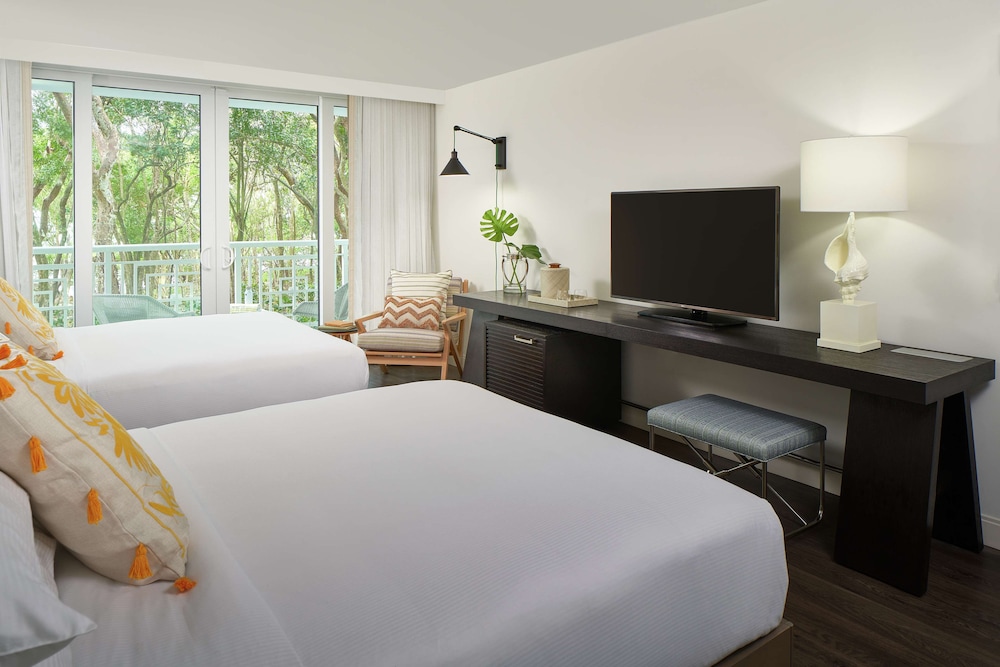 Baker's Cay Resort Key Largo, Curio Collection by Hilton — Hotel rooms in Key Largo, Florida