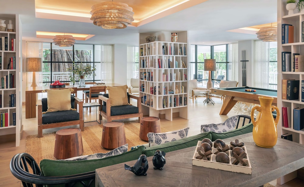 Baker's Cay Resort Key Largo, Curio Collection by Hilton — Hotel rooms in Key Largo, Florida