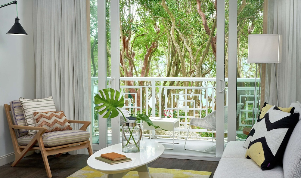 Baker's Cay Resort Key Largo, Curio Collection by Hilton — Hotel rooms in Key Largo, Florida