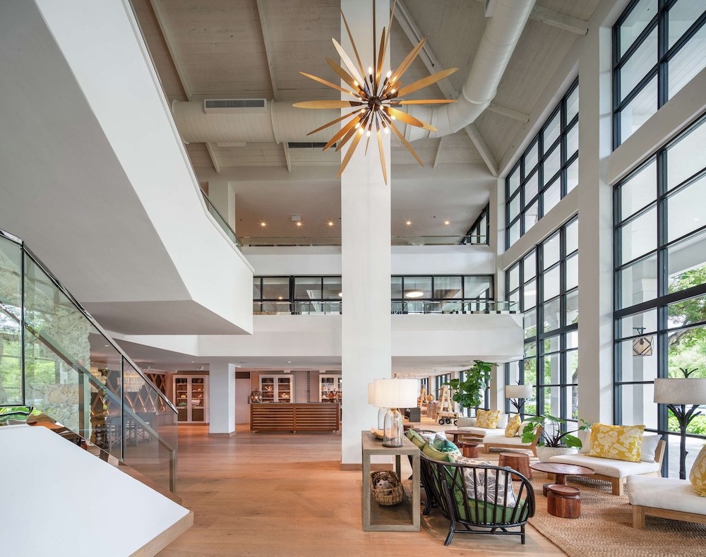 Baker's Cay Resort Key Largo, Curio Collection by Hilton — Hotel building in Key Largo, Florida