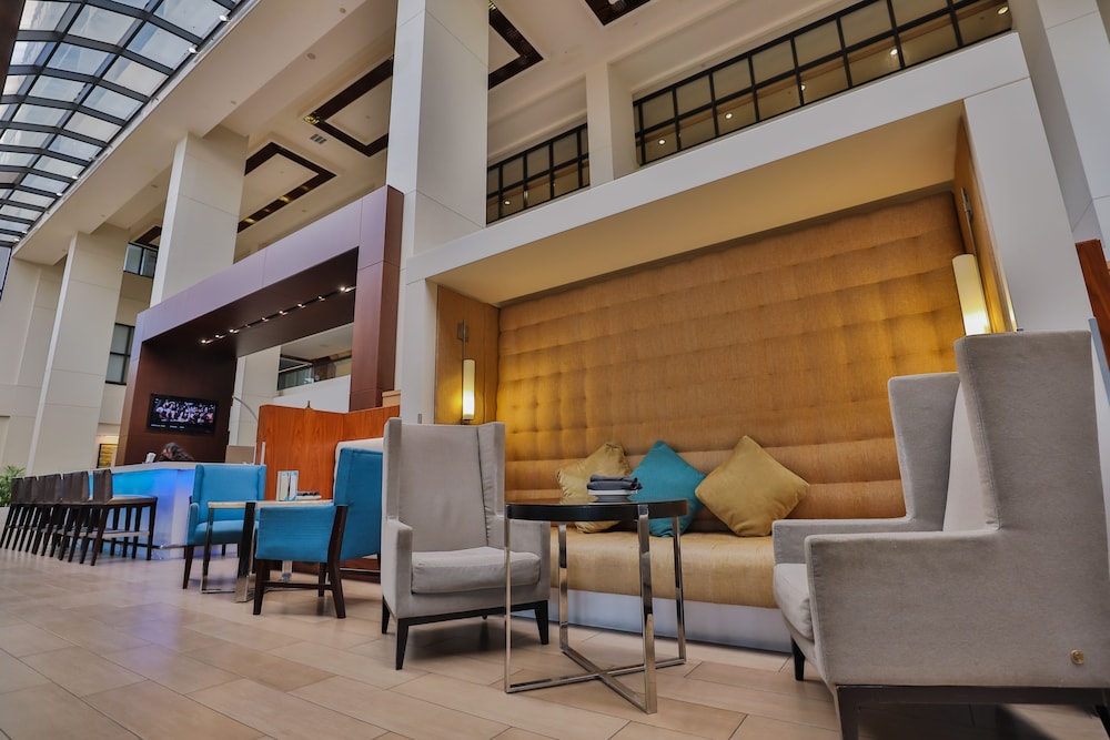Hilton Miami Airport Blue Lagoon — Hotel building in Miami, Florida