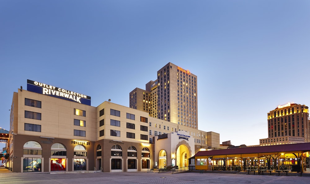 Hilton New Orleans Riverside — Hotel building in New Orleans, Louisiana