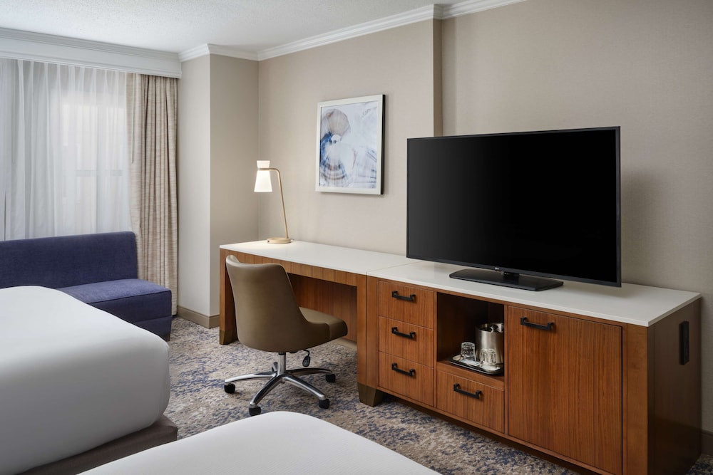 Hilton New Orleans Riverside — Hotel rooms in New Orleans, Louisiana