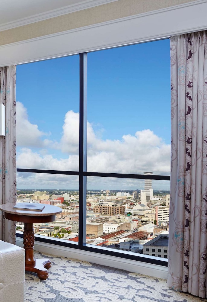Hilton New Orleans Riverside — Hotel rooms in New Orleans, Louisiana