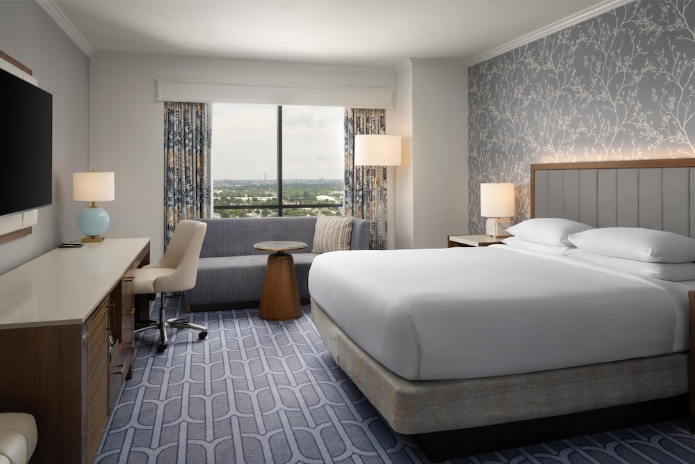 Hilton New Orleans Riverside — Hotel rooms in New Orleans, Louisiana