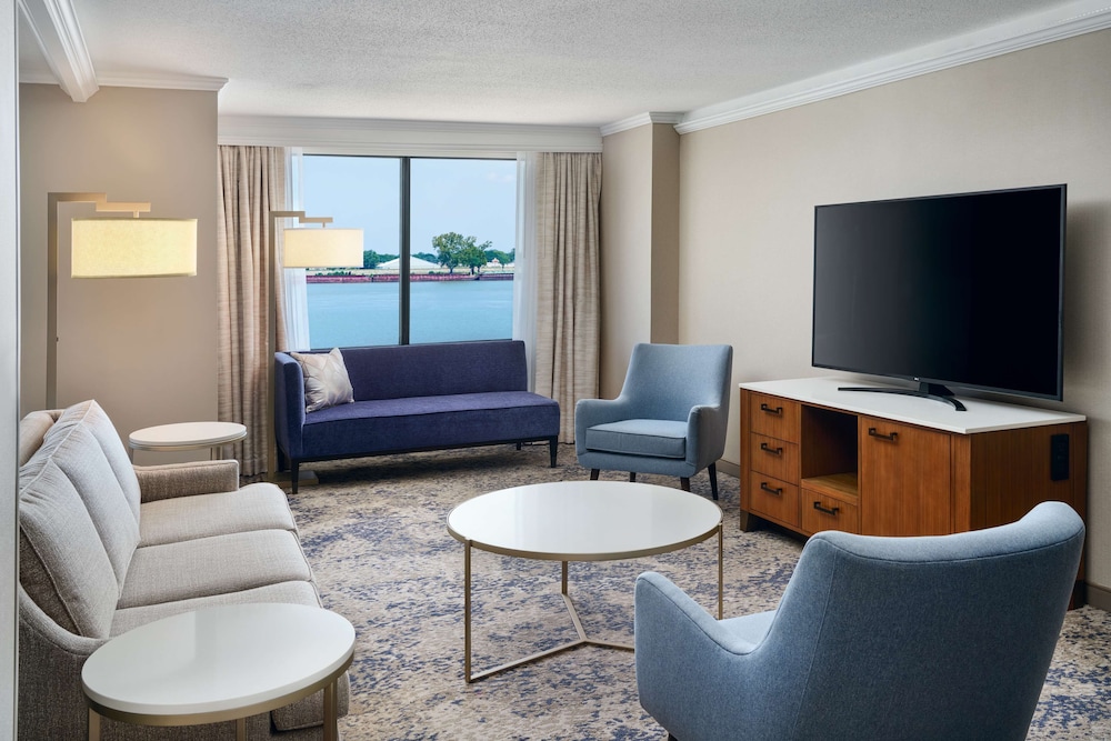 Hilton New Orleans Riverside — Hotel rooms in New Orleans, Louisiana