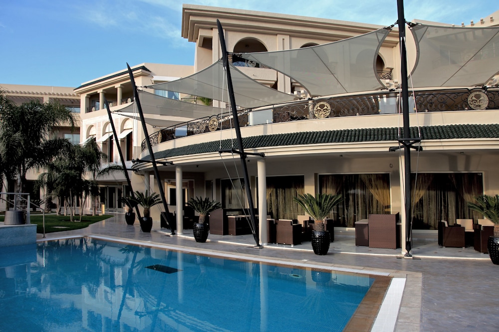 The Russelior Hotel & Spa — Swimming pool in Hammamet, Nabeul