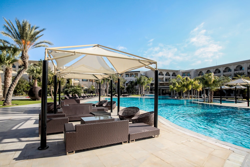 The Russelior Hotel & Spa — Swimming pool in Hammamet, Nabeul