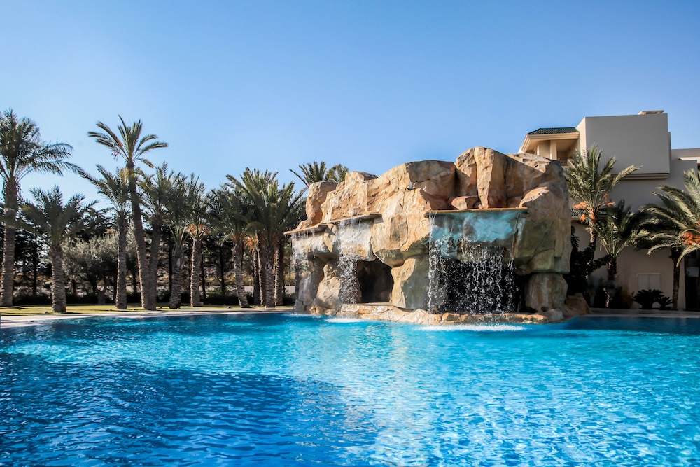The Russelior Hotel & Spa — Swimming pool in Hammamet, Nabeul
