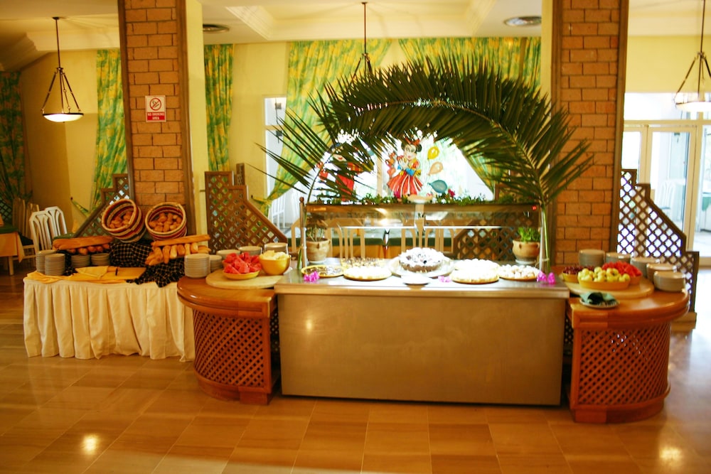 Shell Beach Hotel & Spa — Restaurant & bars in Hammamet, Nabeul
