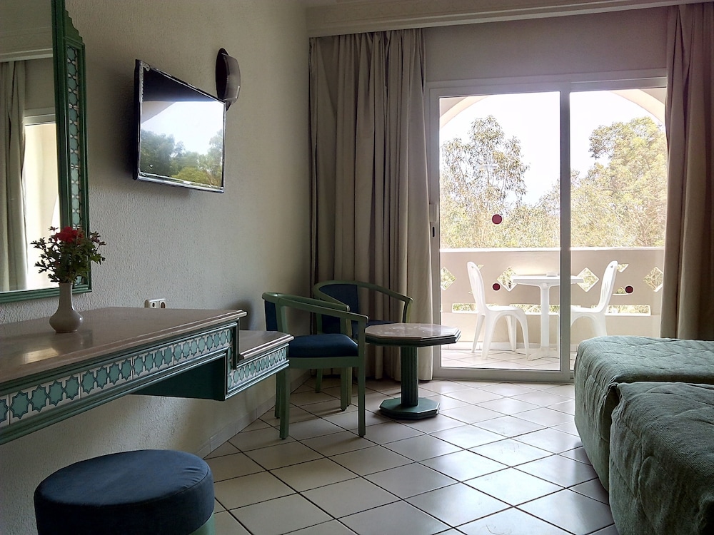 Shell Beach Hotel & Spa — Hotel rooms in Hammamet, Nabeul