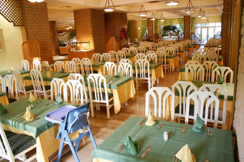 Shell Beach Hotel & Spa — Restaurant & bars in Hammamet, Nabeul