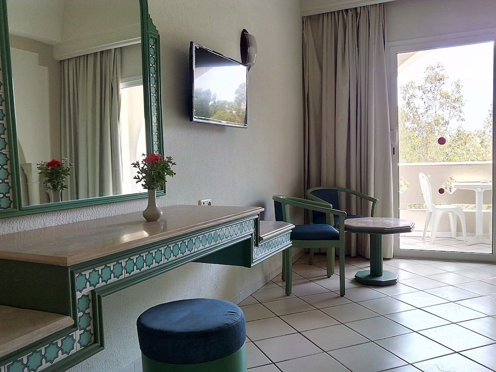 Shell Beach Hotel & Spa — Hotel rooms in Hammamet, Nabeul