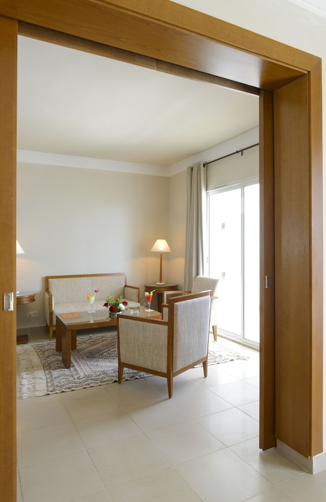 Vincci Helios Beach — Hotel rooms in Aghir, Medenine