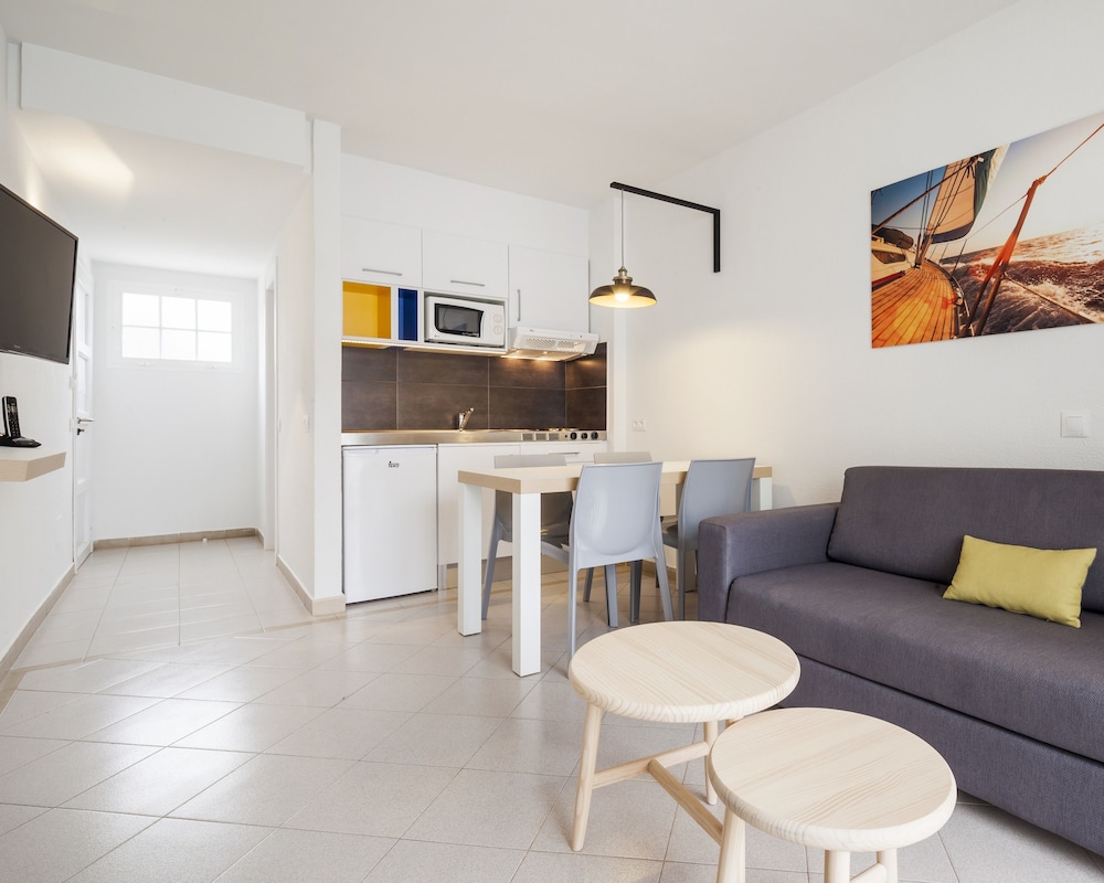 Hotel ILUNION Menorca — Hotel rooms in Cala Galdana, Balearic Islands