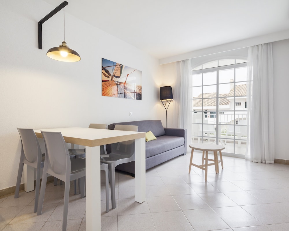 Hotel ILUNION Menorca — Hotel rooms in Cala Galdana, Balearic Islands