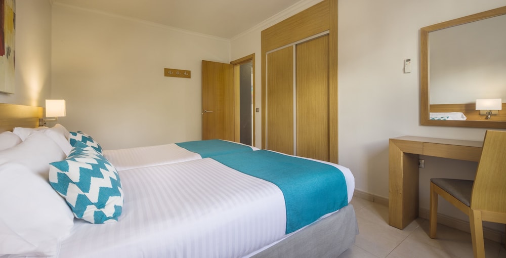 Aparthotel ILUNION Costa Sal Lanzarote — Hotel rooms in Puerto del Carmen, Canary Islands