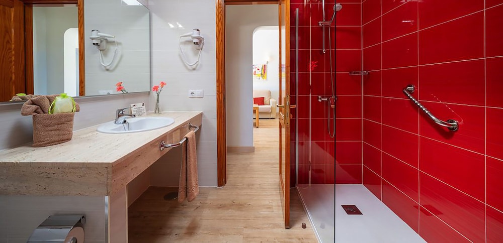 Aparthotel ILUNION Costa Sal Lanzarote — Hotel rooms in Puerto del Carmen, Canary Islands