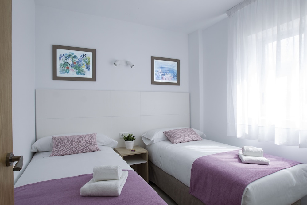 Aparthotel CYE Holiday Centre — Hotel rooms in Salou, Catalonia