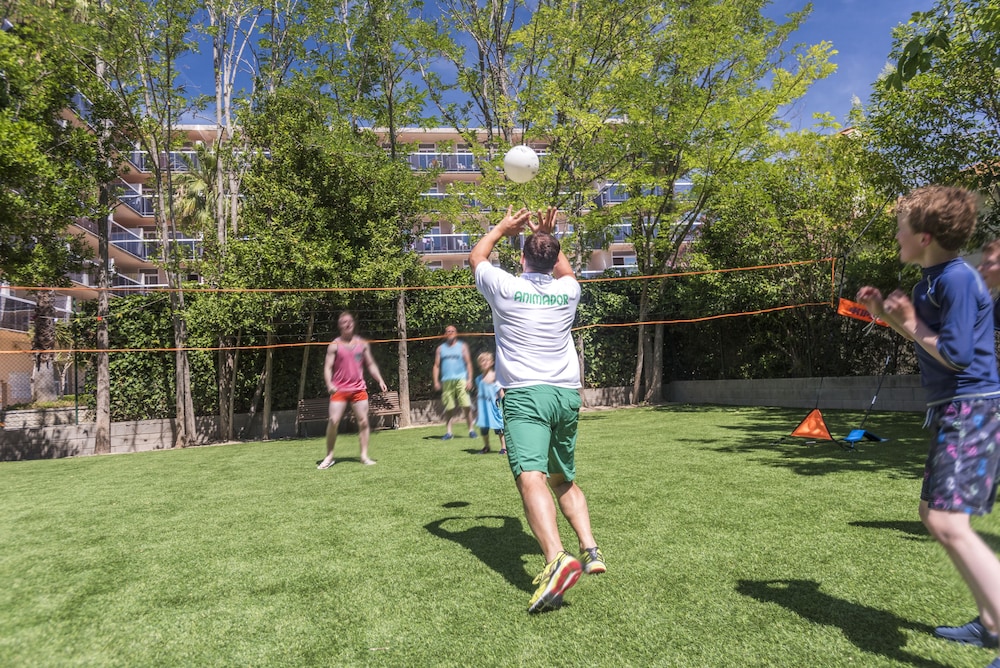 Aparthotel CYE Holiday Centre — Sports & recreation in Salou, Catalonia