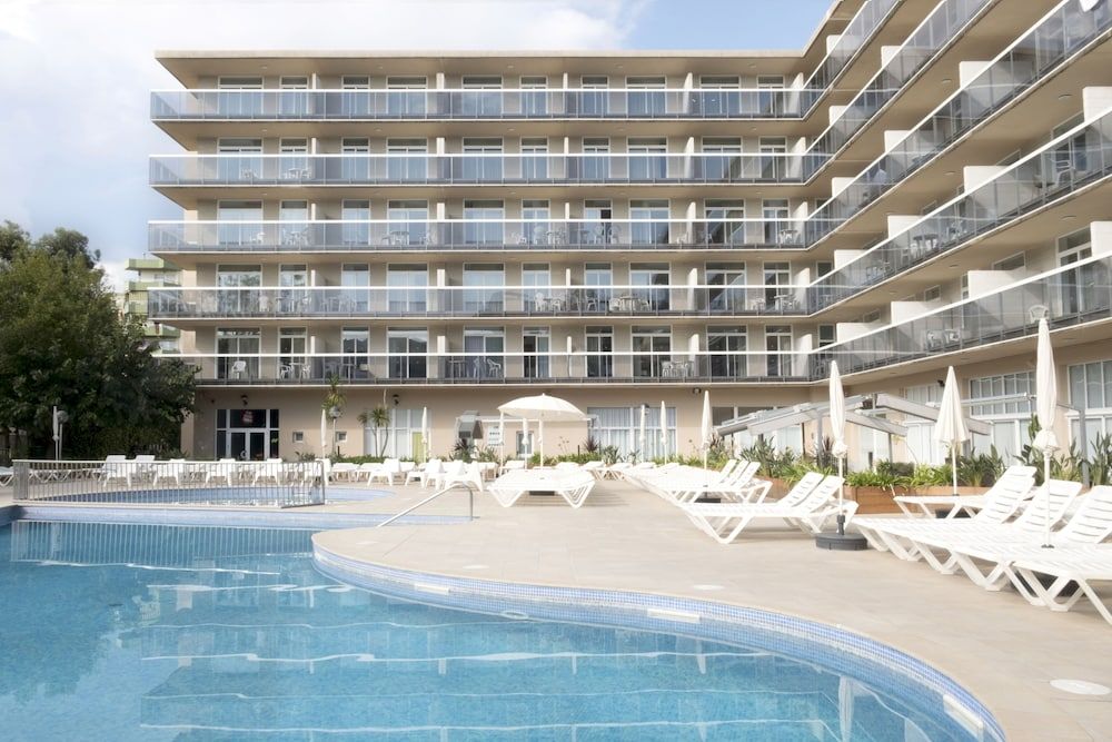 Aparthotel CYE Holiday Centre image