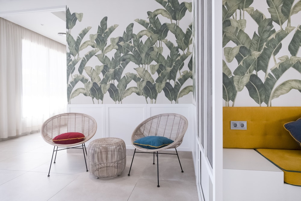 Apartaments CYE SALOU — Hotel rooms in Salou, Catalonia