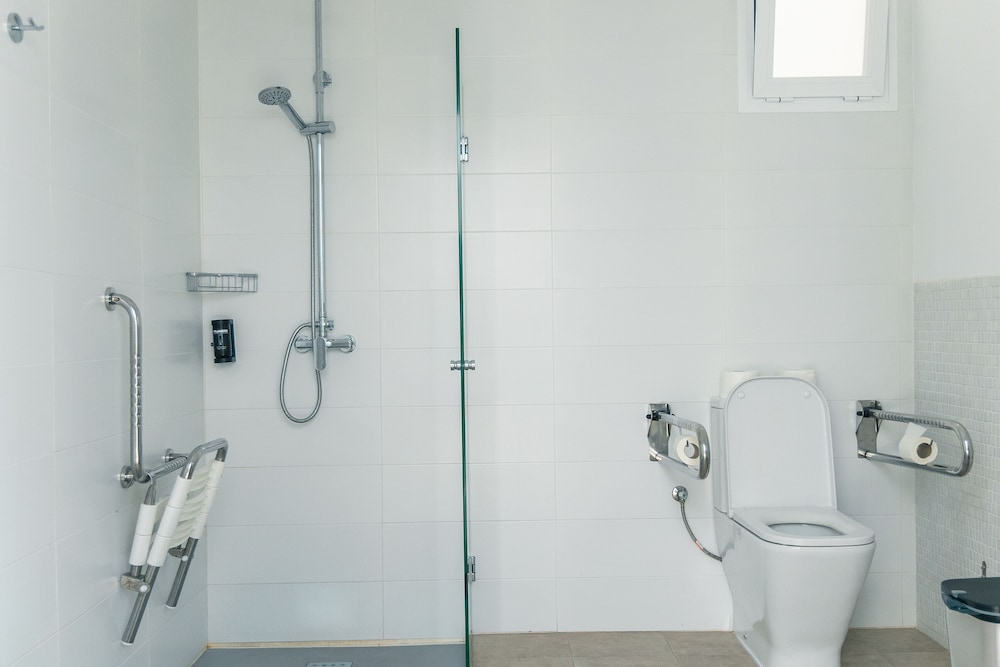 Hotel d´Or — Hotel rooms in Cala d´Or, Balearic Islands
