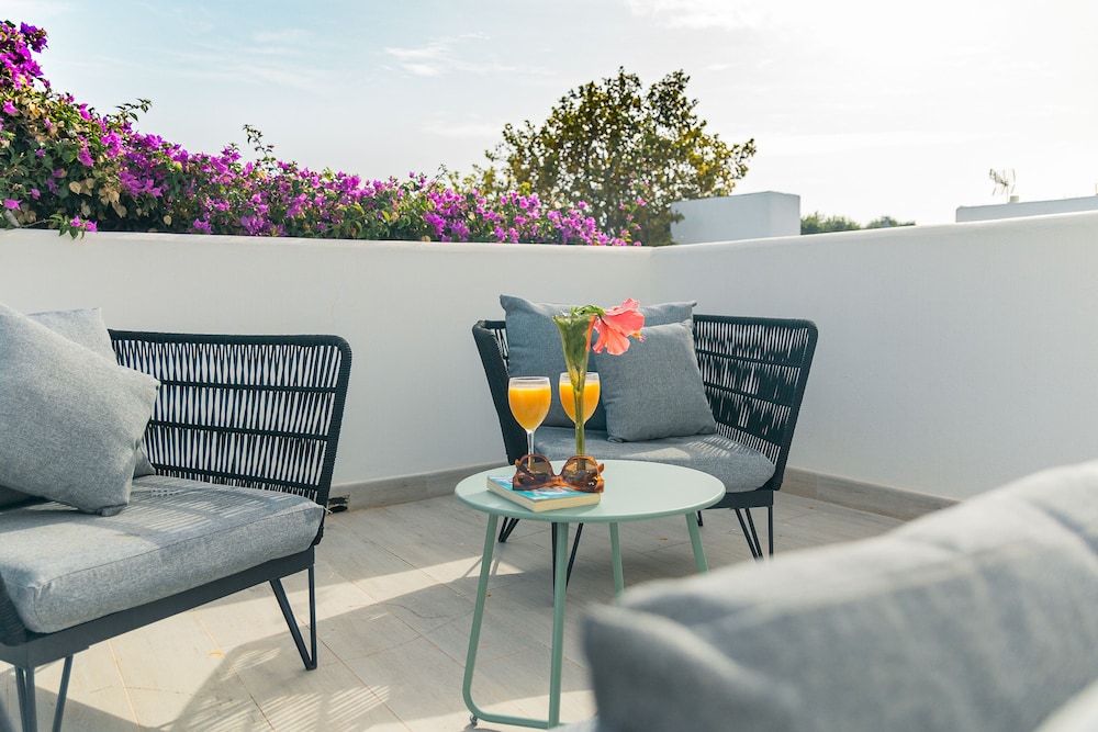 Hotel d´Or — Hotel rooms in Cala d´Or, Balearic Islands