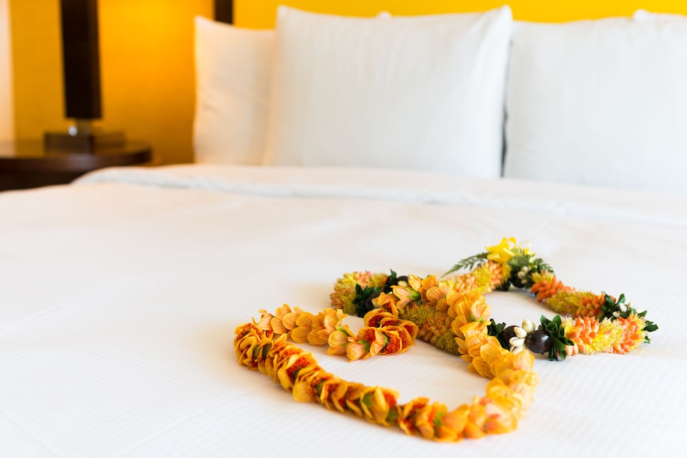 Hilton Waikiki Beach Resort & Spa — Hotel rooms in Honolulu, Hawaii