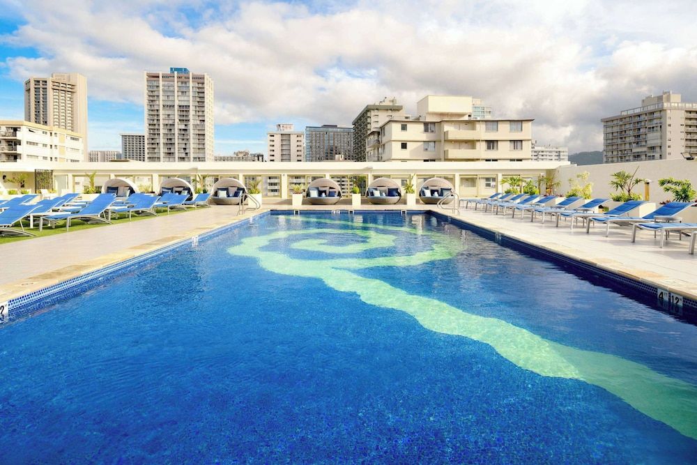Hilton Waikiki Beach Resort & Spa image