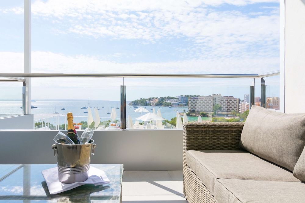 Reverence Mare Hotel - Adults Only — Hotel rooms in Palma Nova, Balearic Islands