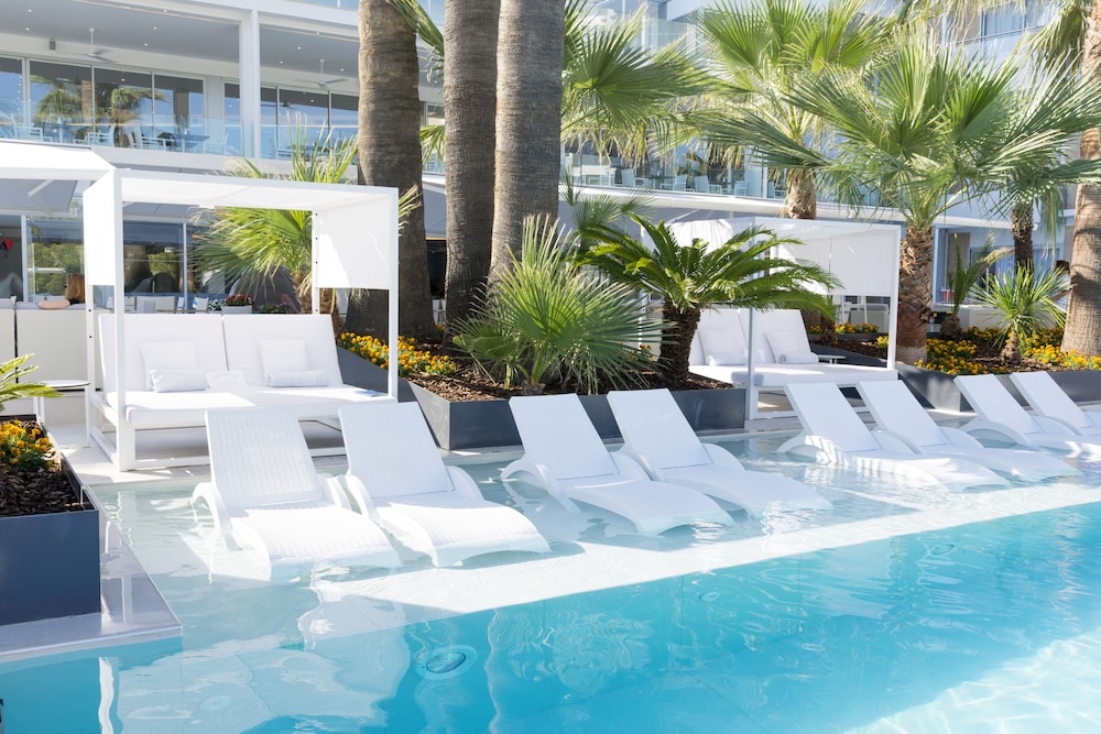 Reverence Mare Hotel - Adults Only — Swimming pool in Palma Nova, Balearic Islands