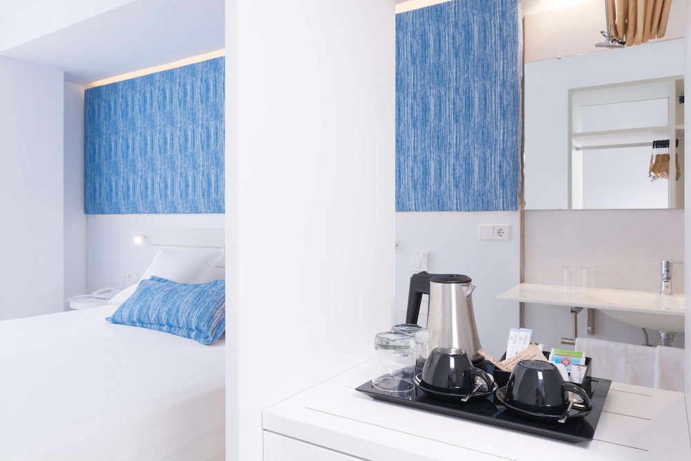 Reverence Mare Hotel - Adults Only — Hotel rooms in Palma Nova, Balearic Islands