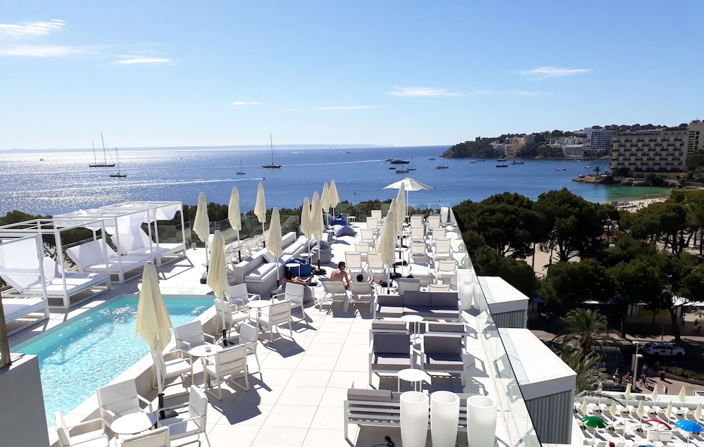 Reverence Mare Hotel - Adults Only — Restaurant & bars in Palma Nova, Balearic Islands