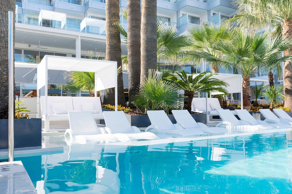 Reverence Mare Hotel - Adults Only — Swimming pool in Palma Nova, Balearic Islands
