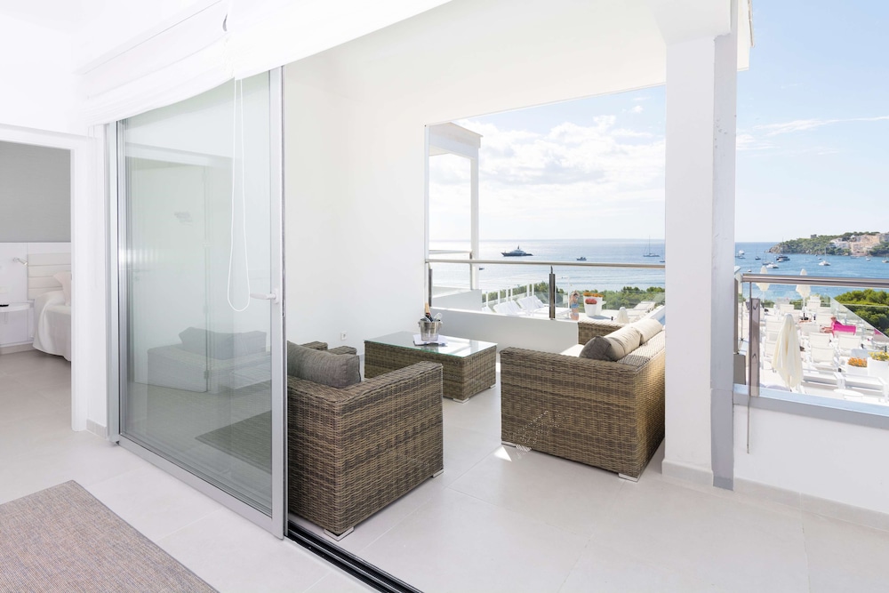 Reverence Mare Hotel - Adults Only — Beach in Palma Nova, Balearic Islands
