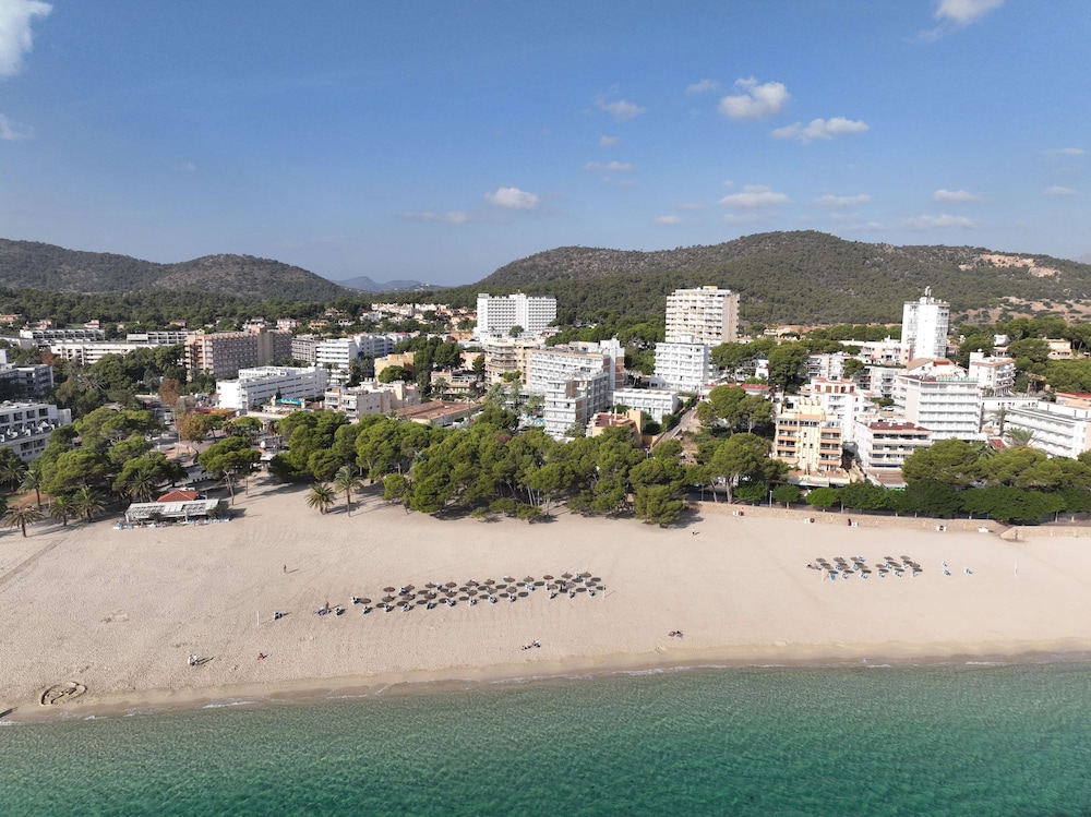 Reverence Mare Hotel - Adults Only — Beach in Palma Nova, Balearic Islands