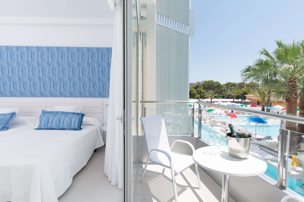Reverence Mare Hotel - Adults Only — Hotel rooms in Palma Nova, Balearic Islands