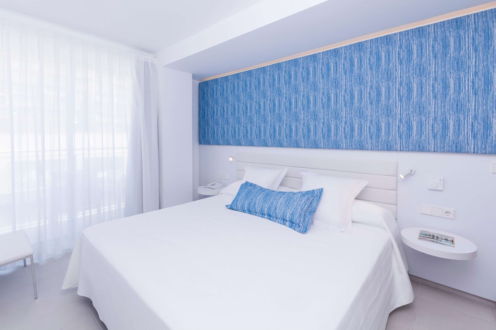 Reverence Mare Hotel - Adults Only — Hotel rooms in Palma Nova, Balearic Islands