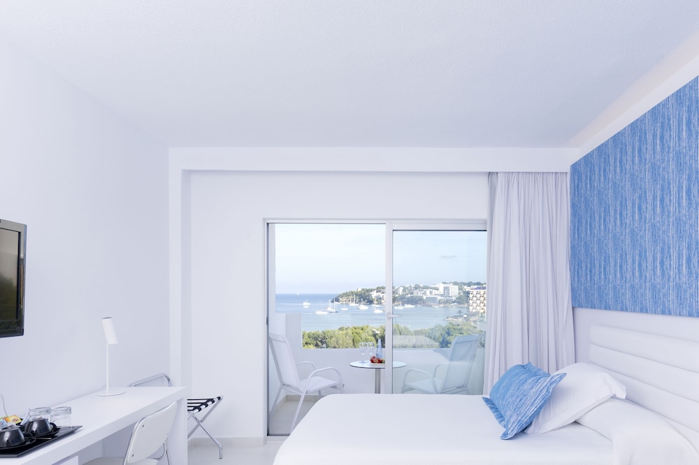 Reverence Mare Hotel - Adults Only — Hotel rooms in Palma Nova, Balearic Islands